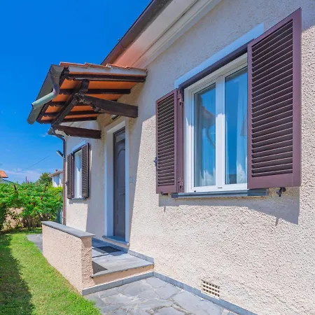 بيت للعطل Francesca By Interhome مارينا دي بييتراسانْت